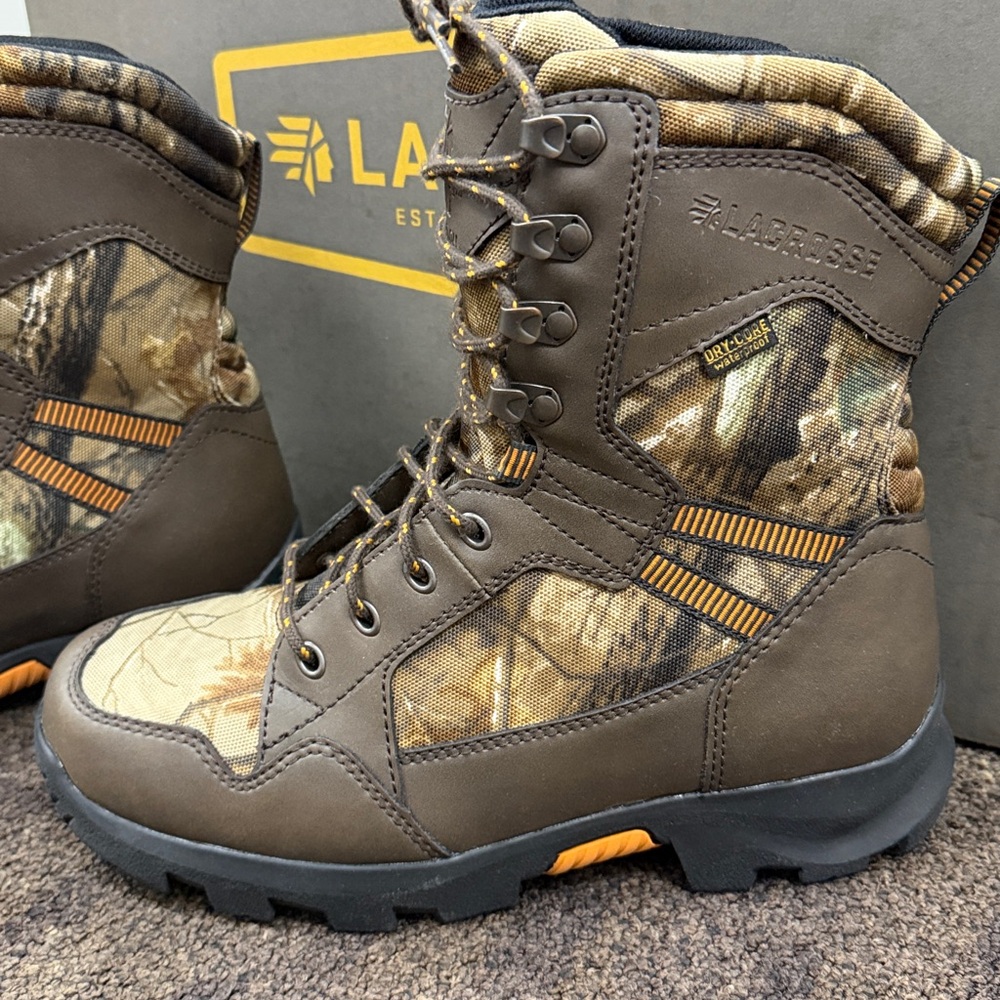 Lacrosse Clear Shot 8" Realtree Edge 800G Boots - Picture 3 of 9